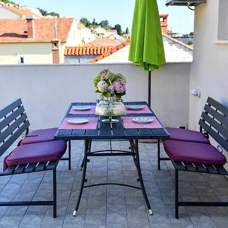 Apartment Ellu