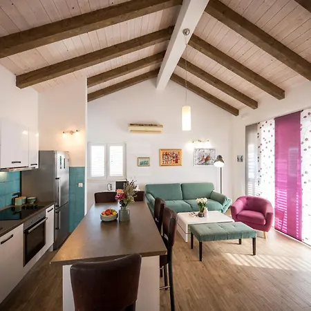 Ellu Apartment