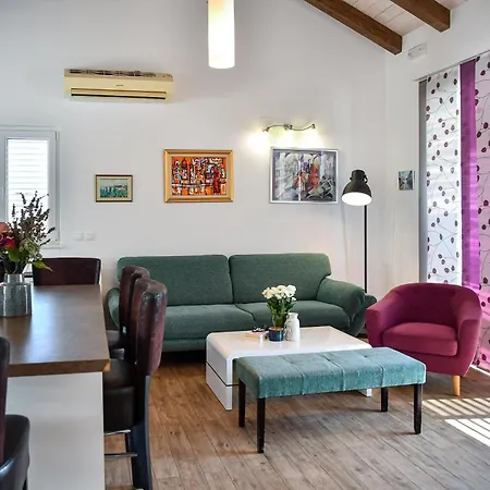 Apartment Ellu *